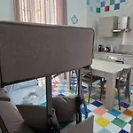 La Dimora Di Parthenope Centro Storico 아파트호텔 4*