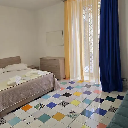 La Dimora Di Parthenope Centro Storico Aparthotel Naples