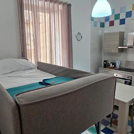 La Dimora Di Parthenope Centro Storico Aparthotel Naples