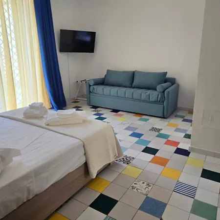 La Dimora Di Parthenope Centro Storico Ξενοδοχείο με διαμερίσματα 4*