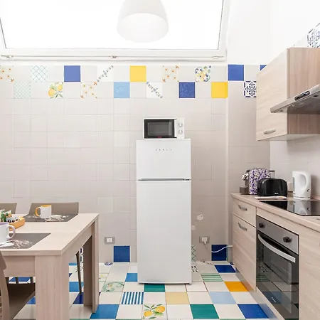 La Dimora Di Parthenope Centro Storico 아파트호텔 4*