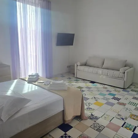 La Dimora Di Parthenope Centro Storico Aparthotel *