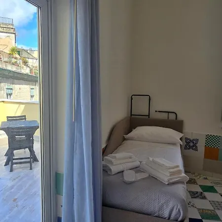 Aparthotel La Dimora Di Parthenope Centro Storico Naples