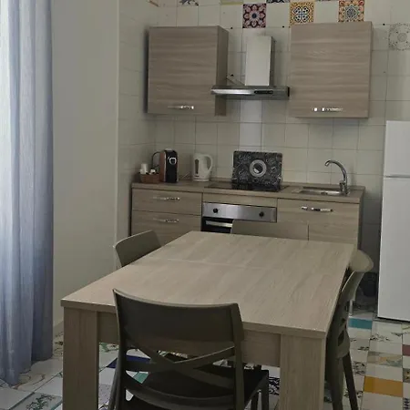 Aparthotel La Dimora Di Parthenope Centro Storico Naples