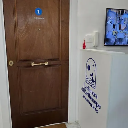 Aparthotel La Dimora Di Parthenope Centro Storico *